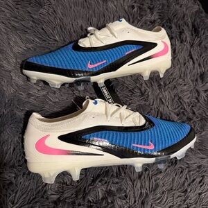 Nike White and Blue Soccer Cleats with Pink Accents